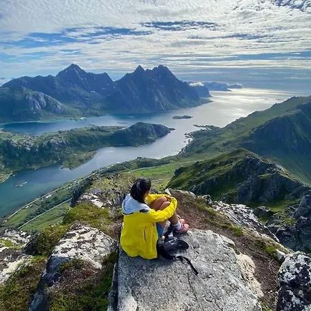 Surf Retreat Lofoten